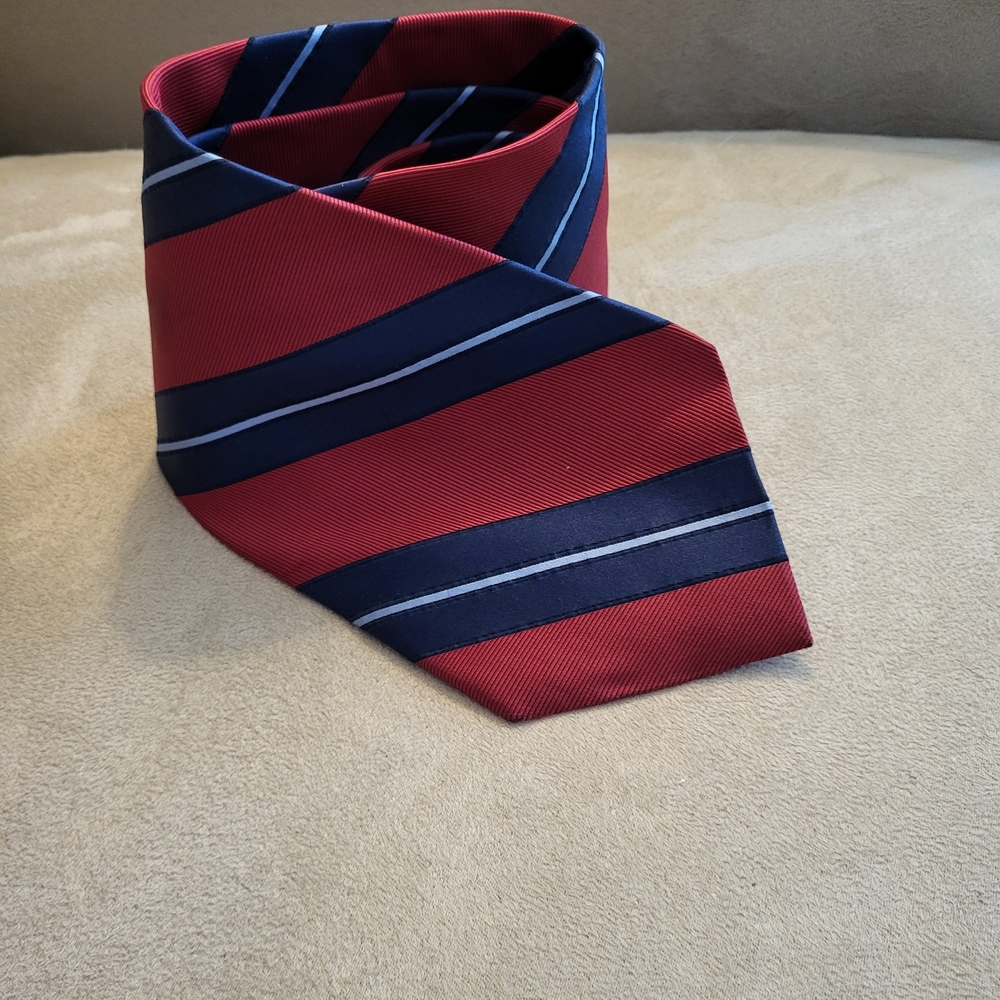 Preppy, Classic Striped Silk Tie, Red and Blue, Izod